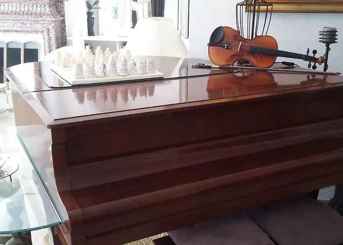 Villa Juan Les Pins Near Cannes Beaches 18-20 Guests Antibes