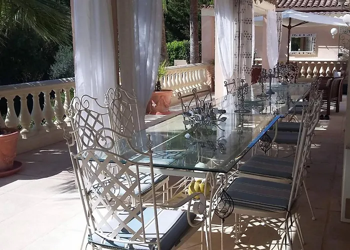 Villa Juan Les Pins Near Cannes Beaches 18-20 Guests Antibes