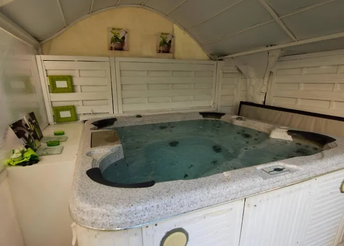 Juan Les Pins Near Cannes Beaches 18-20 Guests * Antibes