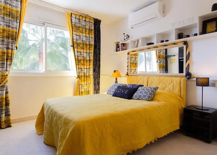 Villa Juan Les Pins Near Cannes Beaches 18-20 Guests