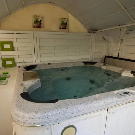 Juan Les Pins Near Cannes Beaches 18-20 Guests * Antibes