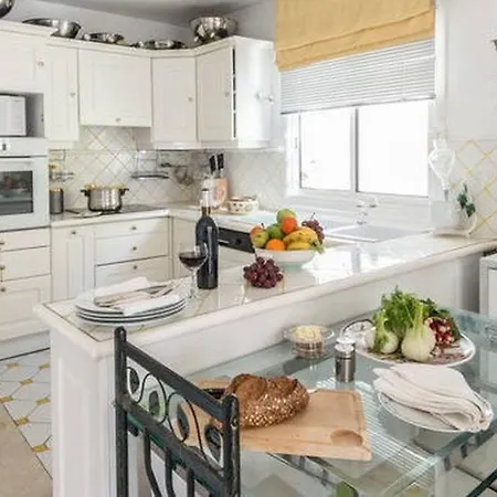 Juan Les Pins Near Cannes Beaches 18-20 Guests