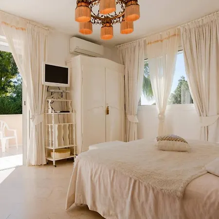 Villa Juan Les Pins Near Cannes Beaches 1820 Guests