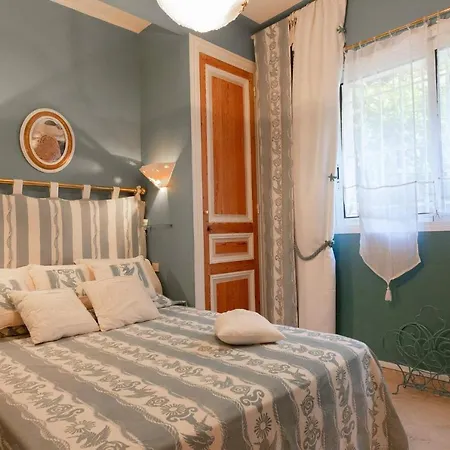 Juan Les Pins Near Cannes Beaches 18-20 Guests