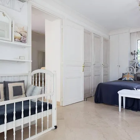 Villa Juan Les Pins Near Cannes Beaches 18-20 Guests