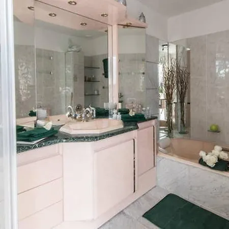 Willa Juan Les Pins Near Cannes Beaches 18-20 Guests