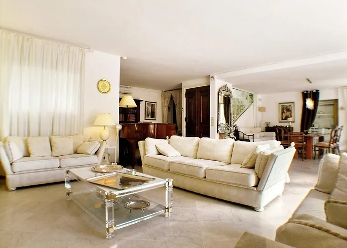 Juan Les Pins Near Cannes Beaches 18-20 Guests *