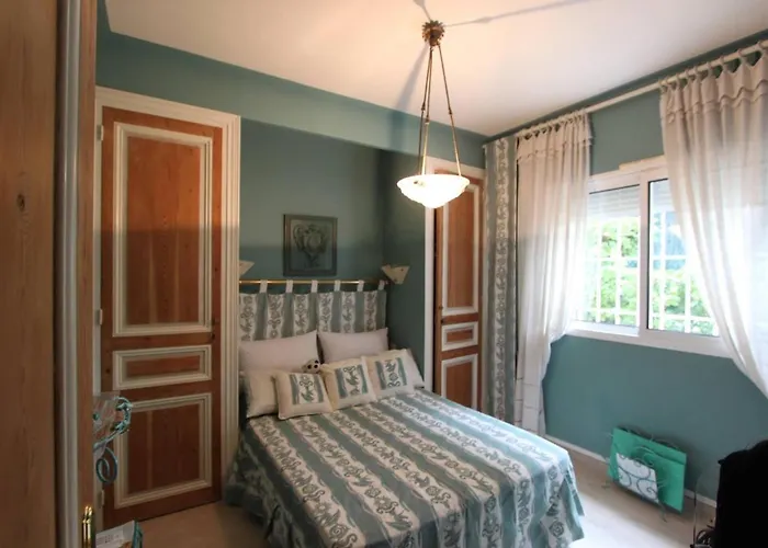 Villa Juan Les Pins Near Cannes Beaches 18-20 Guests