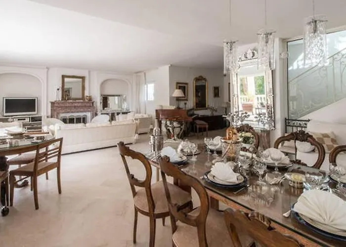 Juan Les Pins Near Cannes Beaches 18-20 Guests Villa Antibes