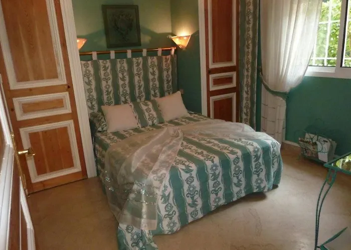 Villa Juan Les Pins Near Cannes Beaches 18-20 Guests *