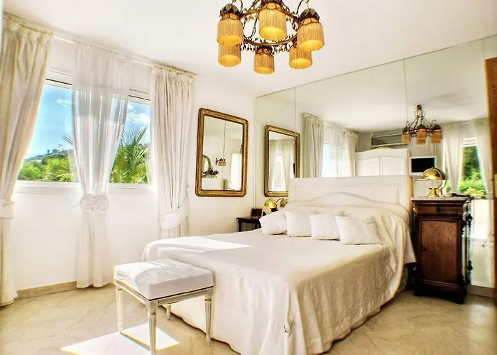 Juan Les Pins Near Cannes Beaches 18-20 Guests * Antibes