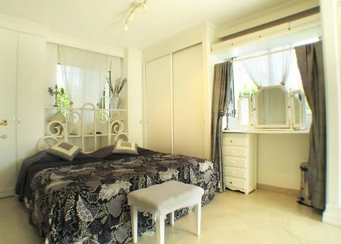 Juan Les Pins Near Cannes Beaches 18-20 Guests * Antibes