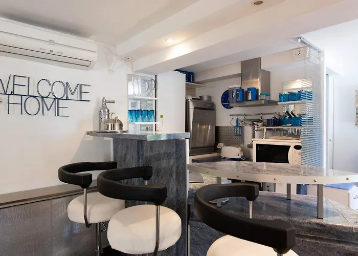 Juan Les Pins Near Cannes Beaches 18-20 Guests * Antibes